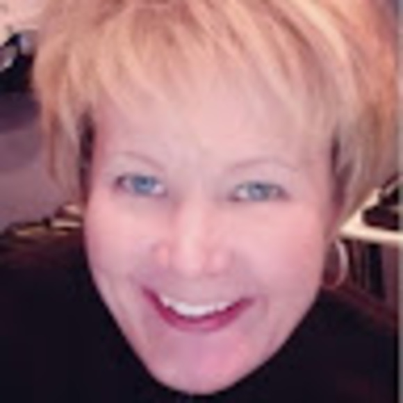 Meet your Posher, Kate - Picture 1 of 1